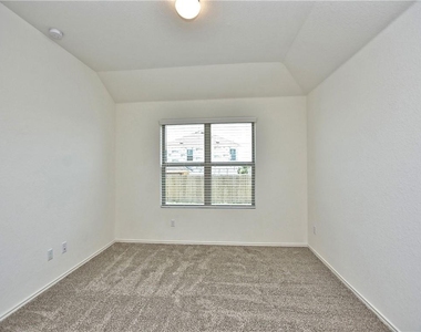 21413 Wilmiller Ln - Photo Thumbnail 9