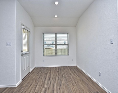 21413 Wilmiller Ln - Photo Thumbnail 7