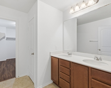 13535 Abraham Lincoln St - Photo Thumbnail 29