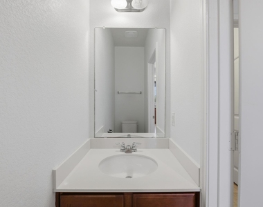 13535 Abraham Lincoln St - Photo Thumbnail 13