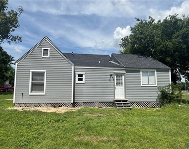 1333 Main St - Photo Thumbnail 11