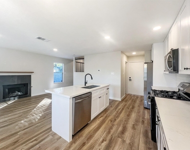3506 Larchmont Cv - Photo Thumbnail 6