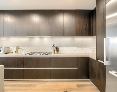 501 West Ave - Photo Thumbnail 12