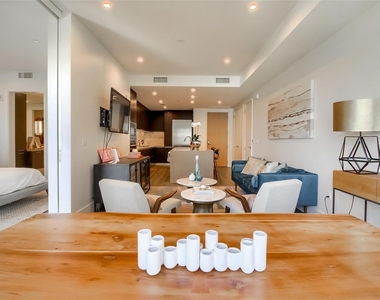 501 West Ave - Photo Thumbnail 16