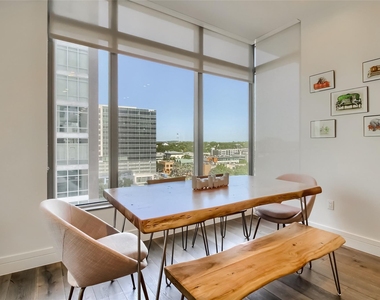 501 West Ave - Photo Thumbnail 14