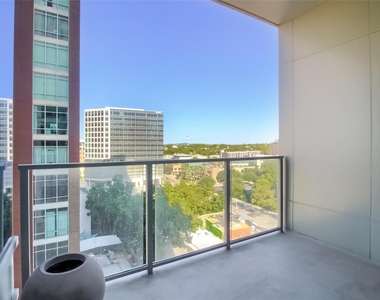 501 West Ave - Photo Thumbnail 28
