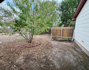 16202 Edgerly Ct - Photo Thumbnail 30