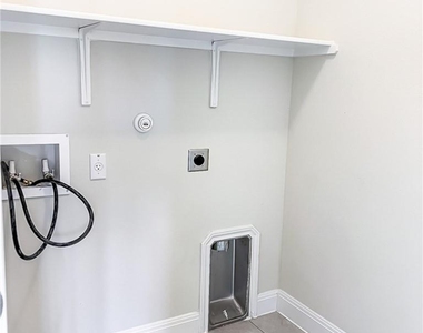 309 Cyril Dr - Photo Thumbnail 21