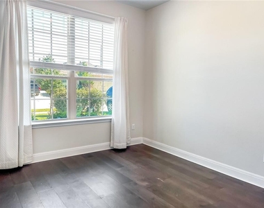 309 Cyril Dr - Photo Thumbnail 17
