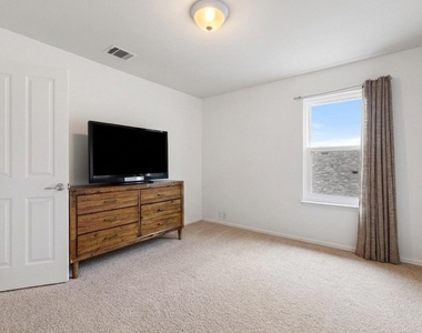 1121 Sweet Gum Dr - Photo Thumbnail 23