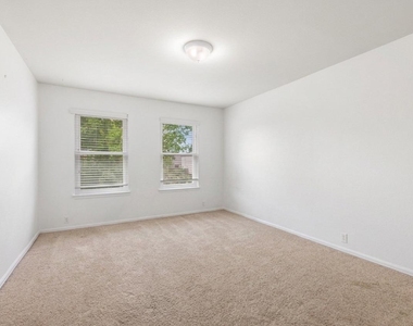 1121 Sweet Gum Dr - Photo Thumbnail 25