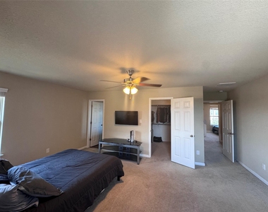 321 Callahan Ln - Photo Thumbnail 24