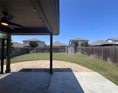 321 Callahan Ln - Photo Thumbnail 31