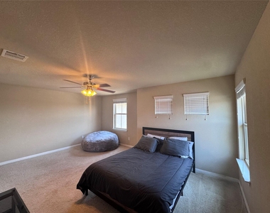 321 Callahan Ln - Photo Thumbnail 27