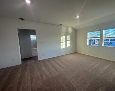 1018 Ascari Ct - Photo Thumbnail 21