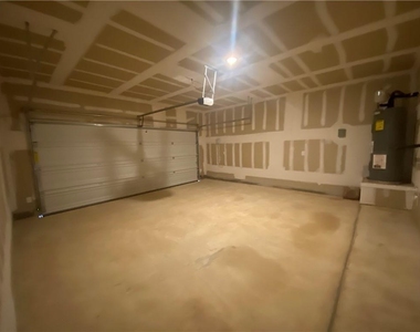 609 Silent Creek Cv - Photo Thumbnail 32