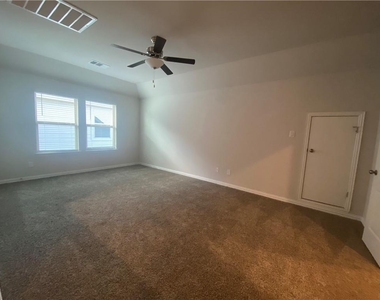 609 Silent Creek Cv - Photo Thumbnail 23