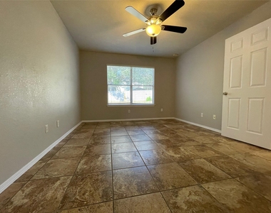 9236 Vigen Cir - Photo Thumbnail 13