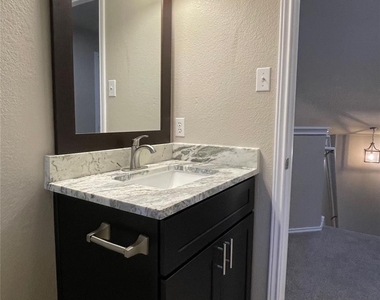 9236 Vigen Cir - Photo Thumbnail 24