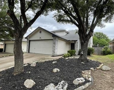 9236 Vigen Cir - Photo Thumbnail 1