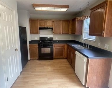 9236 Vigen Cir - Photo Thumbnail 3