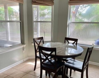 12221 Madison Creek Drive - Photo Thumbnail 10