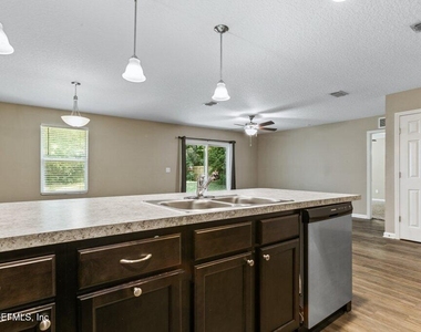 2235 Bayview Road - Photo Thumbnail 8