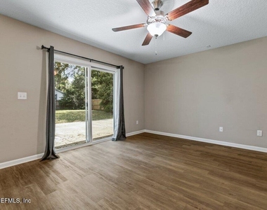 2235 Bayview Road - Photo Thumbnail 13