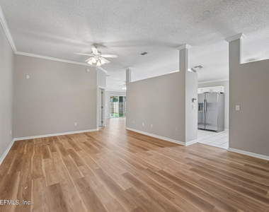 1219 Stern Way - Photo Thumbnail 7