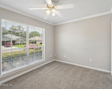 1219 Stern Way - Photo Thumbnail 16