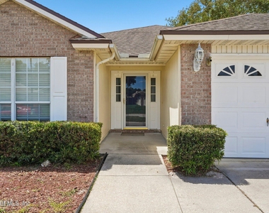 1219 Stern Way - Photo Thumbnail 3