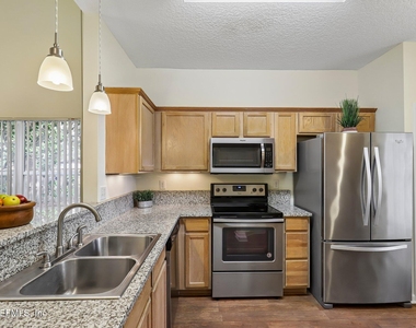 2426 Old Pine Trail - Photo Thumbnail 14