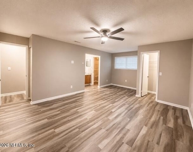 5553 Greatpine Lane S - Photo Thumbnail 19