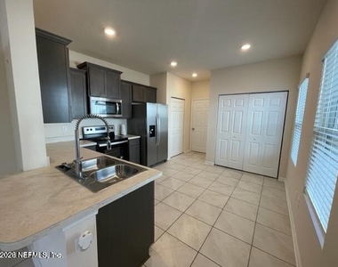 831 Observatory Parkway - Photo Thumbnail 5