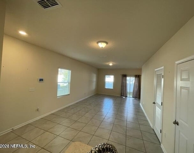 831 Observatory Parkway - Photo Thumbnail 1