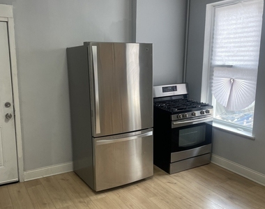 451 E 111th Street Se - Photo Thumbnail 2