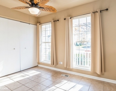 2423 Durango Lane - Photo Thumbnail 4