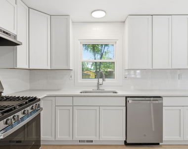 1019 Kim Place - Photo Thumbnail 4