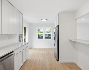1019 Kim Place - Photo Thumbnail 6