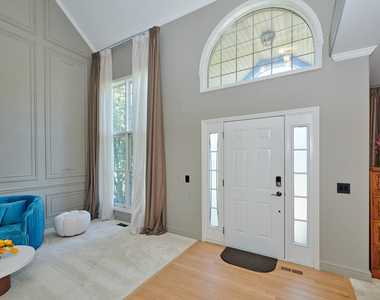 26300 W Chatham Drive - Photo Thumbnail 13