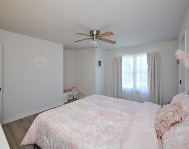 26300 W Chatham Drive - Photo Thumbnail 31