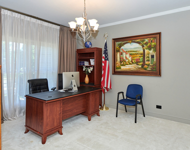 26300 W Chatham Drive - Photo Thumbnail 8