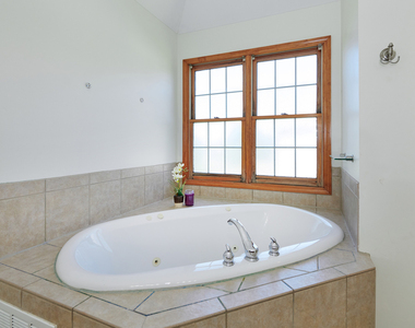 26300 W Chatham Drive - Photo Thumbnail 24