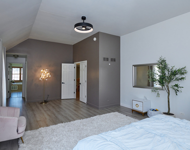 26300 W Chatham Drive - Photo Thumbnail 23