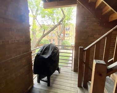 4915 N Wolcott Avenue - Photo Thumbnail 12