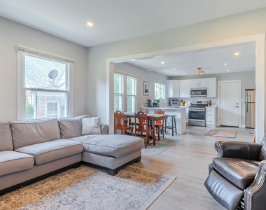 522 N Central Avenue - Photo Thumbnail 1