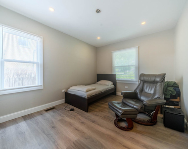 522 N Central Avenue - Photo Thumbnail 8