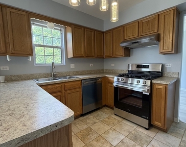 216 Ironbark Way - Photo Thumbnail 5