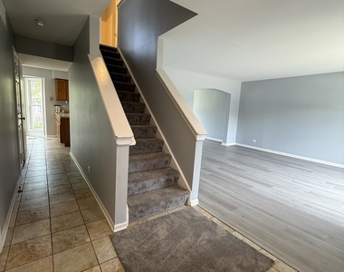 216 Ironbark Way - Photo Thumbnail 1