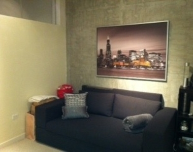 235 W Van Buren Street - Photo Thumbnail 12